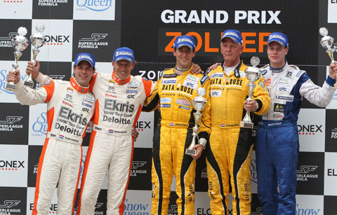 480_podium_1190